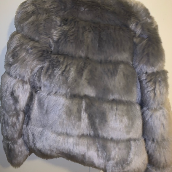 Fur jacket - Picture 2 of 2